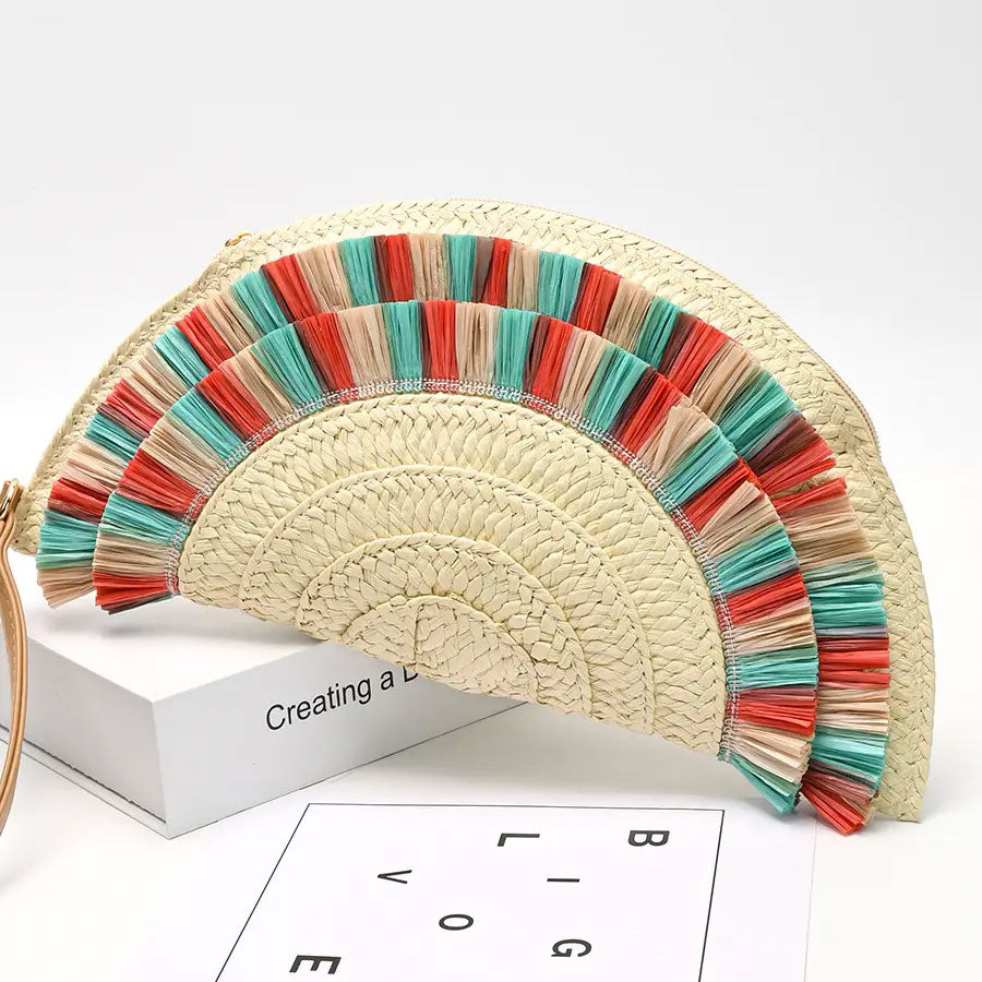 Borsa pochette in paglia con frange colorate e nome personalizzato