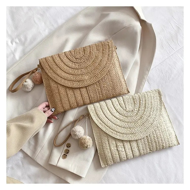 Pochette in paglia panna con nome personalizzato