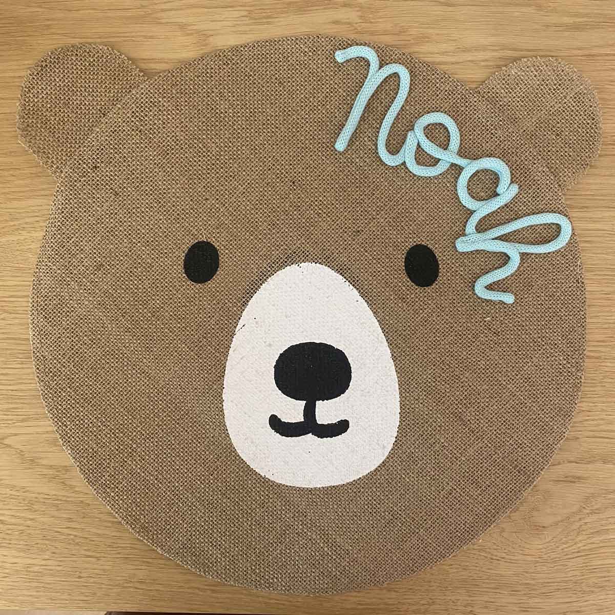 Tovaglietta personalizzata con nome per bambini a forma di orsetto