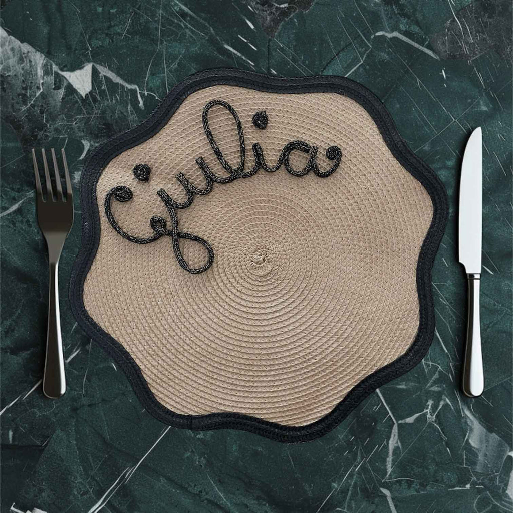 Tovaglietta personalizzata con nome forma ondulata bicolore