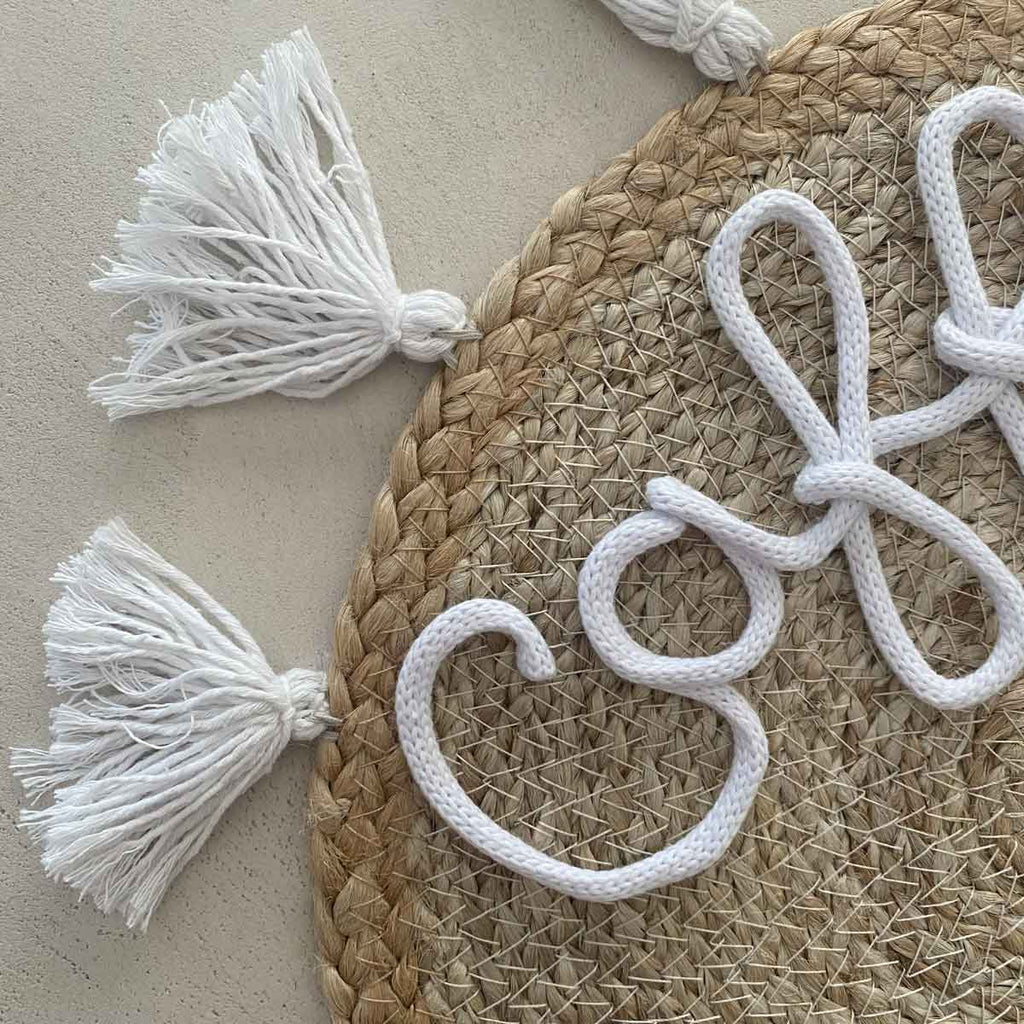 Tovaglietta personalizzata con nome o scritta in paglia con nappe