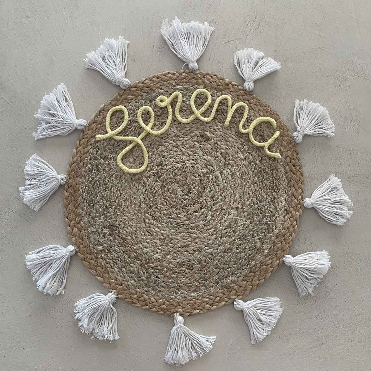 Tovaglietta personalizzata con nome o scritta in paglia con nappe