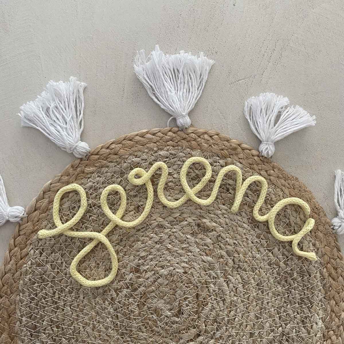 Tovaglietta personalizzata con nome o scritta in paglia con nappe