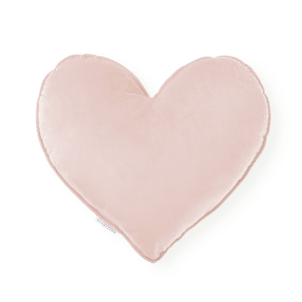 Cuscino a forma di cuore in velluto rosa cipria