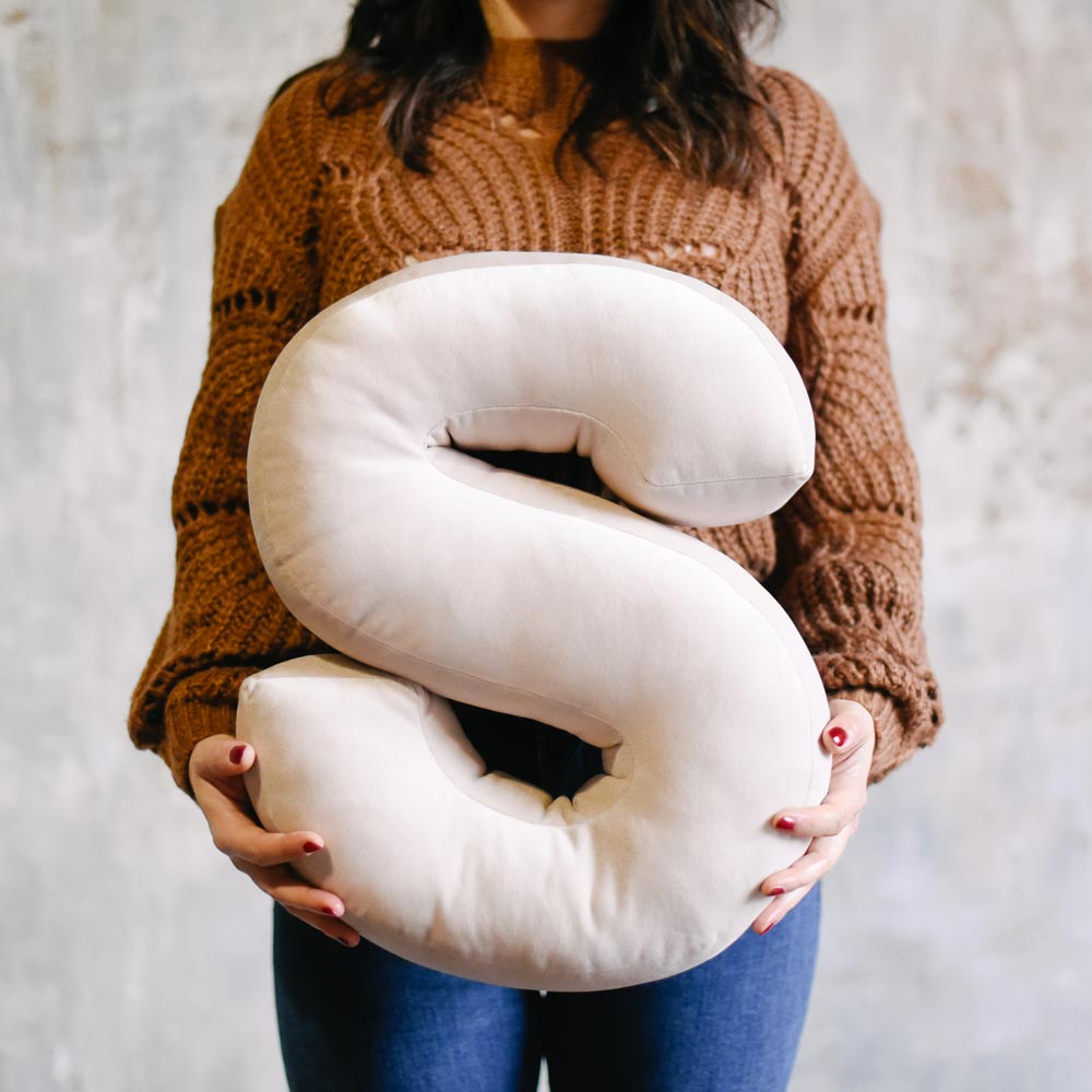 Cuscino Personalizzato a Forma di Lettera Alfabeto Iniziale