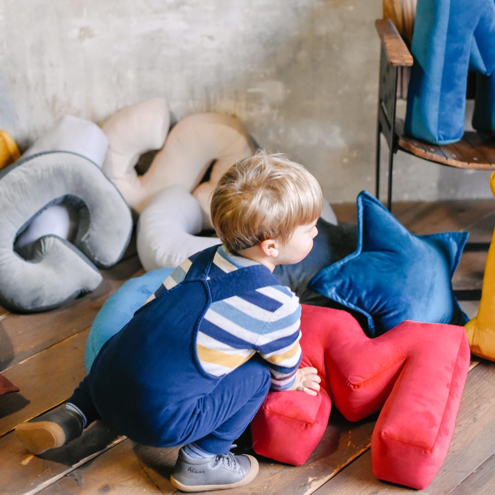 Cuscino Personalizzato a Forma di Lettera Alfabeto Iniziale