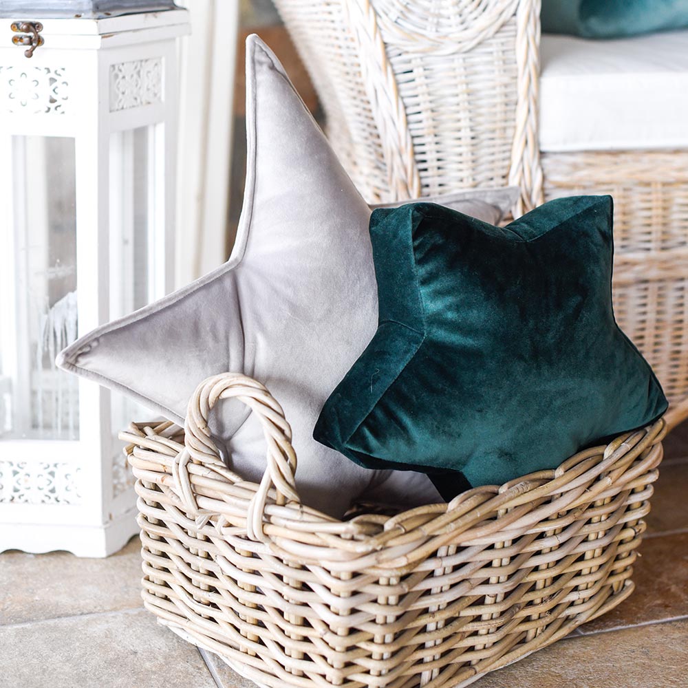 Cuscino a forma di stella in velluto grigio ghiaccio