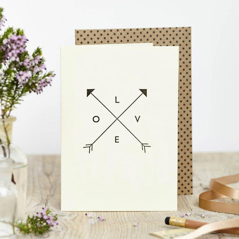 Biglietto d'amore Katie Leamon Love con frecce