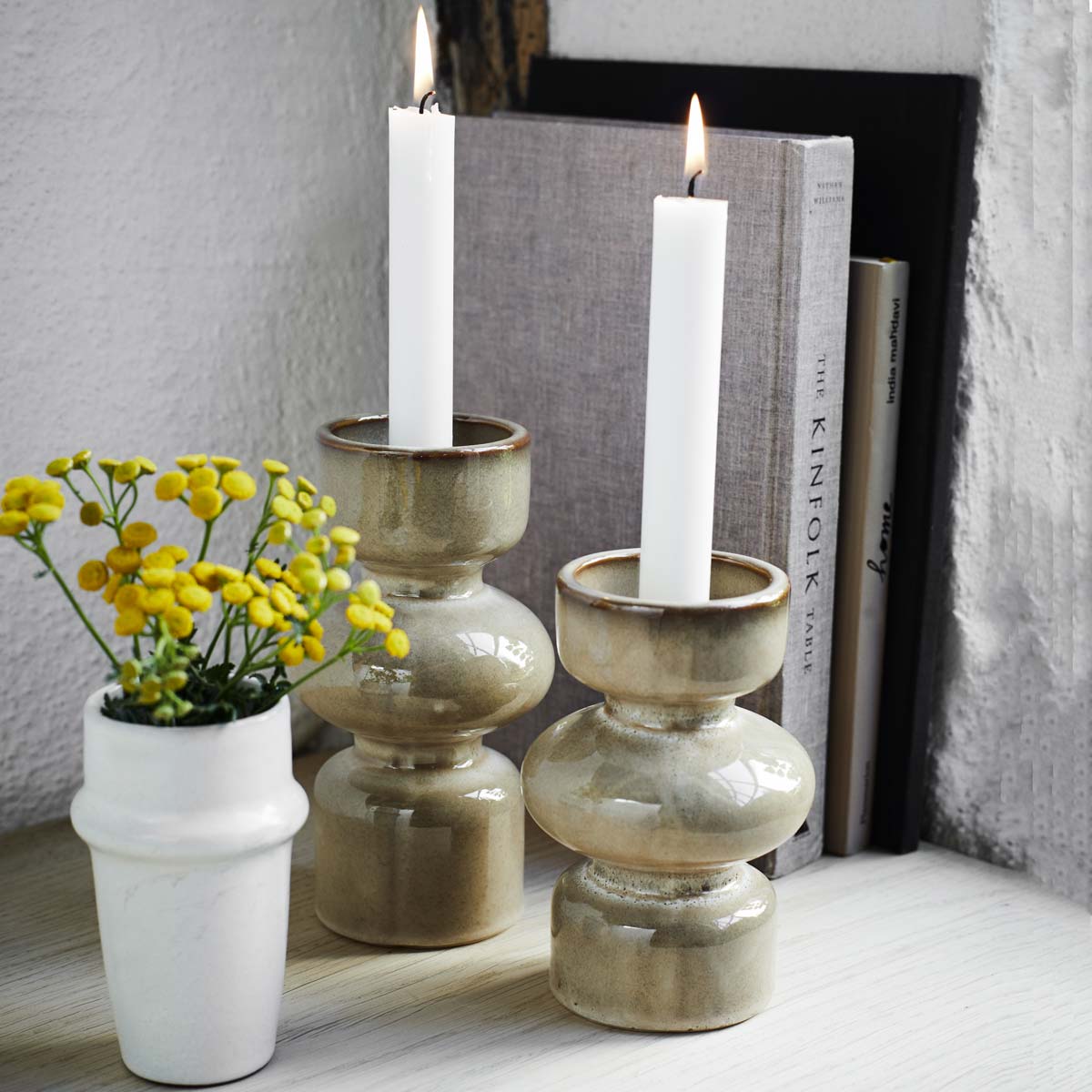 Madam Stoltz Portacandela in ceramica sabbia basso