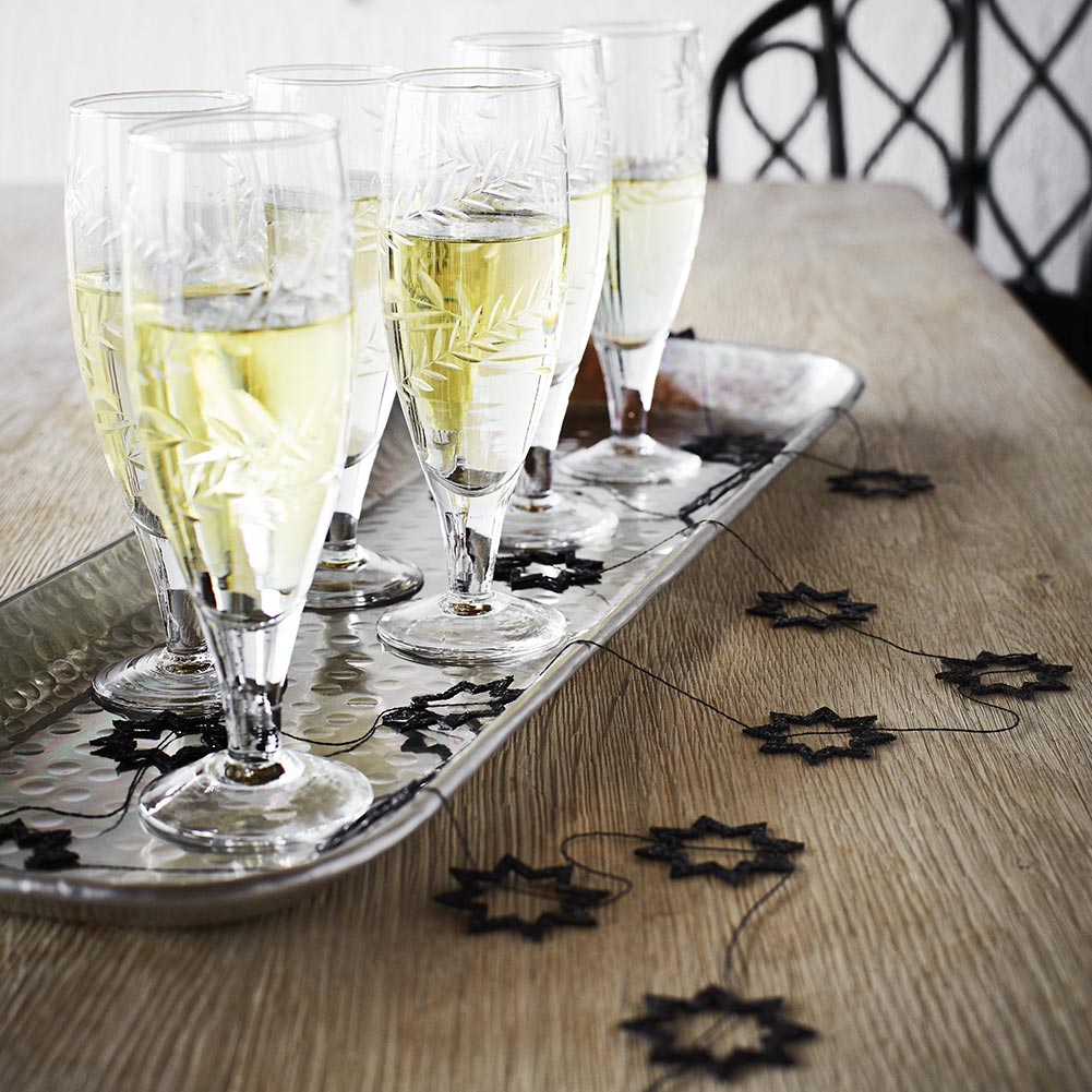 Madam Stoltz festone di stelle nere glitterate