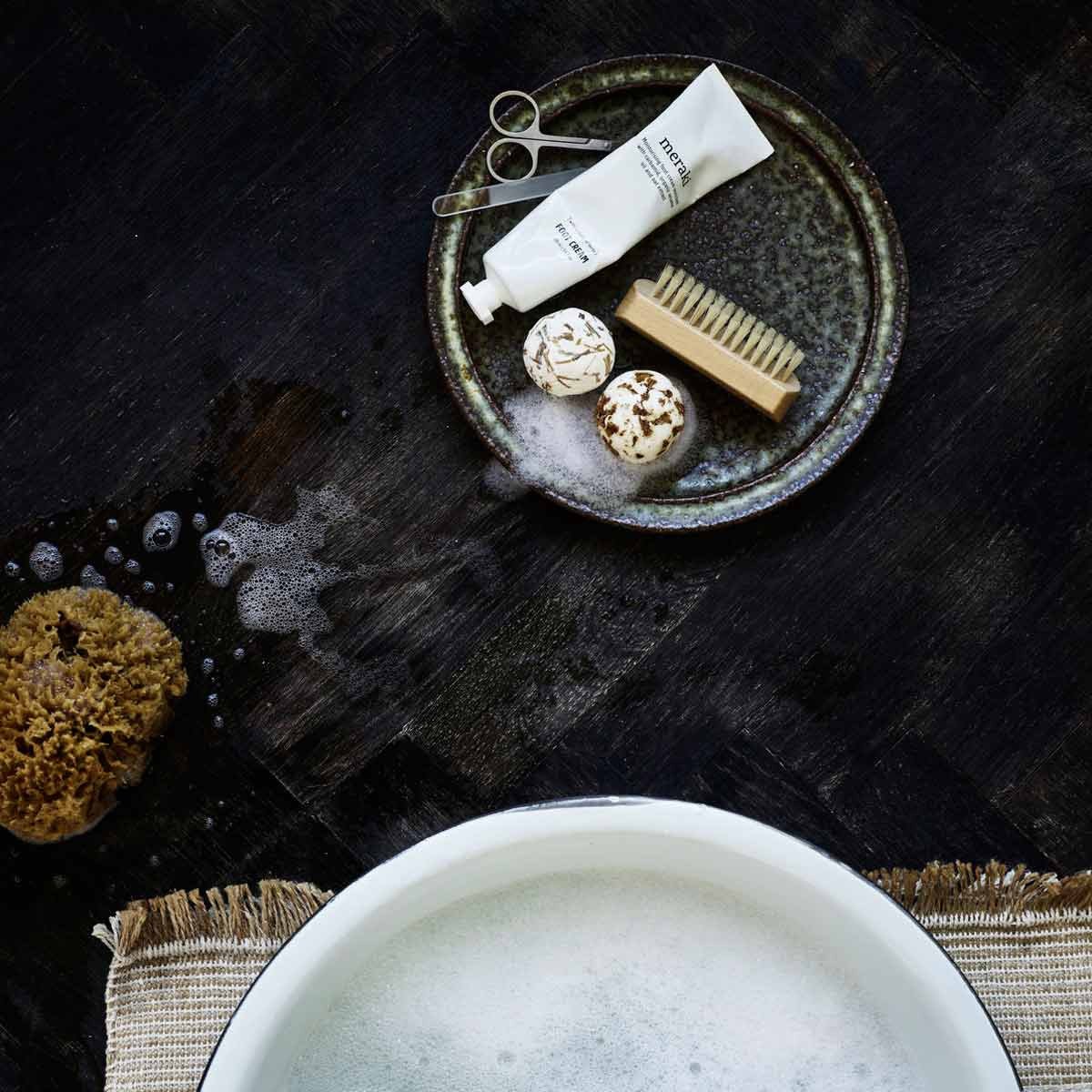 Meraki bath bombs