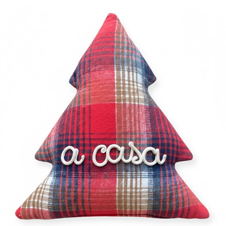 Cuscino a forma di Albero di Natale in tessuto tartan con scritta personalizzabile