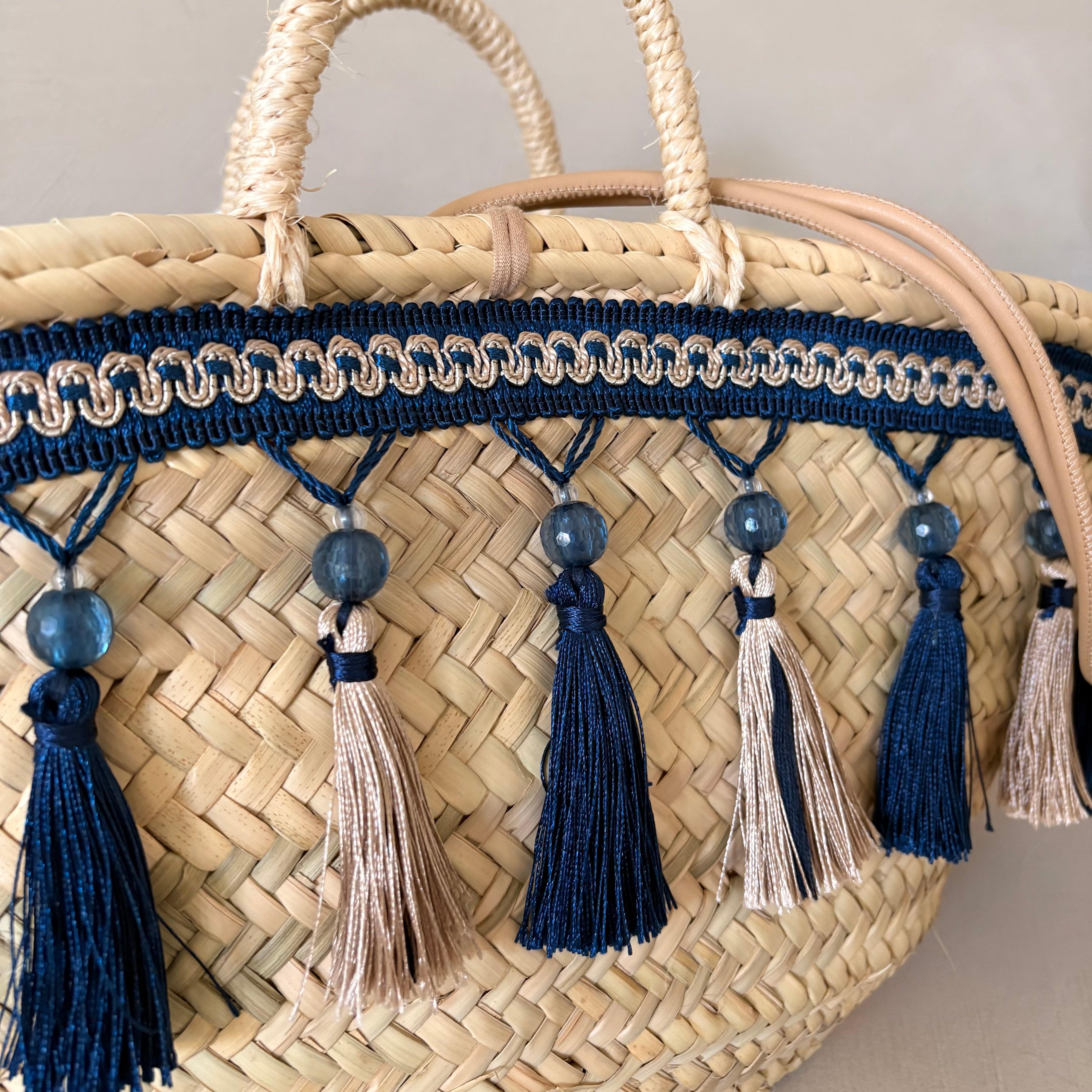 Borsa in paglia Zagara con nappe navy