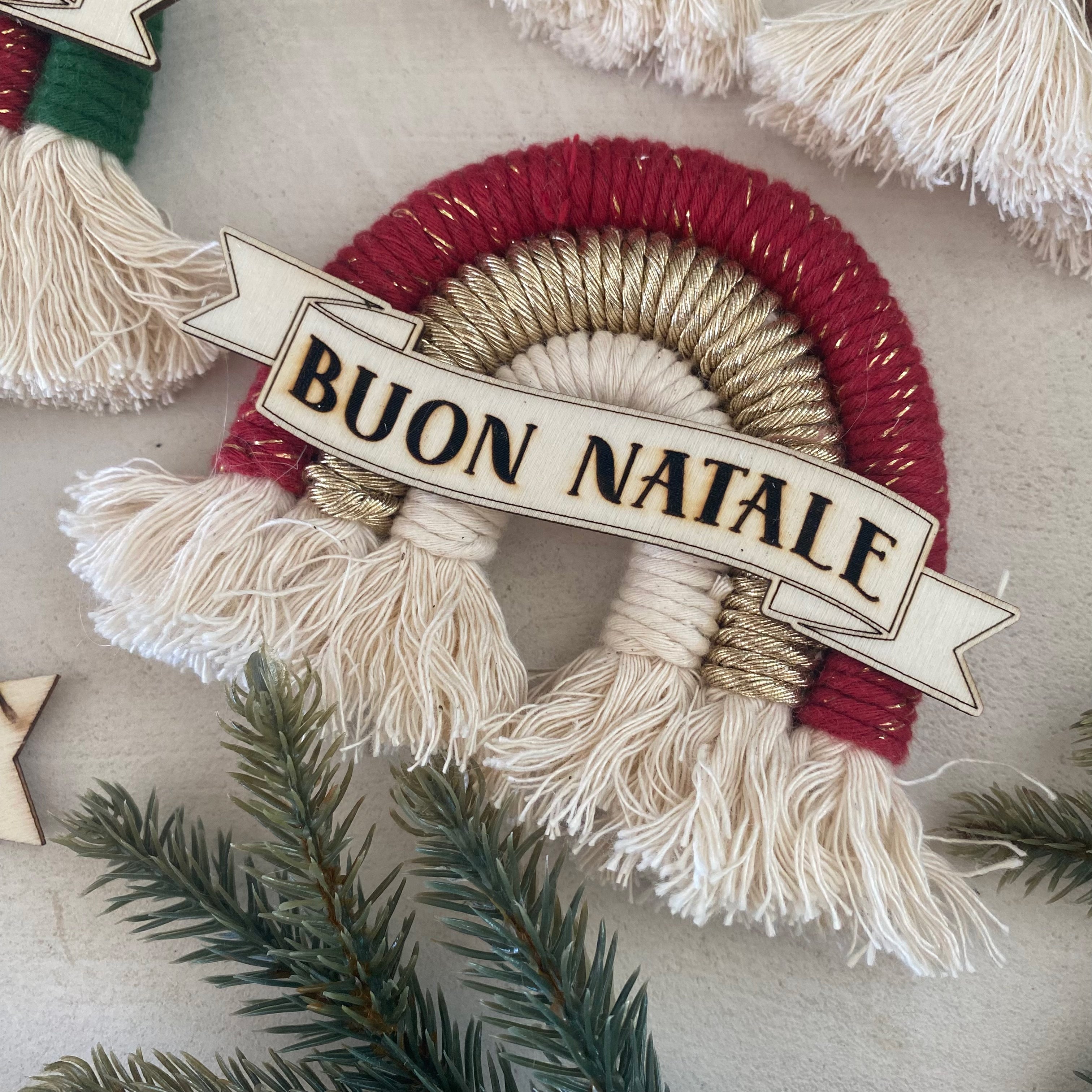 Addobbo albero Natale Arcobaleno Macramè con Nome Personalizzato