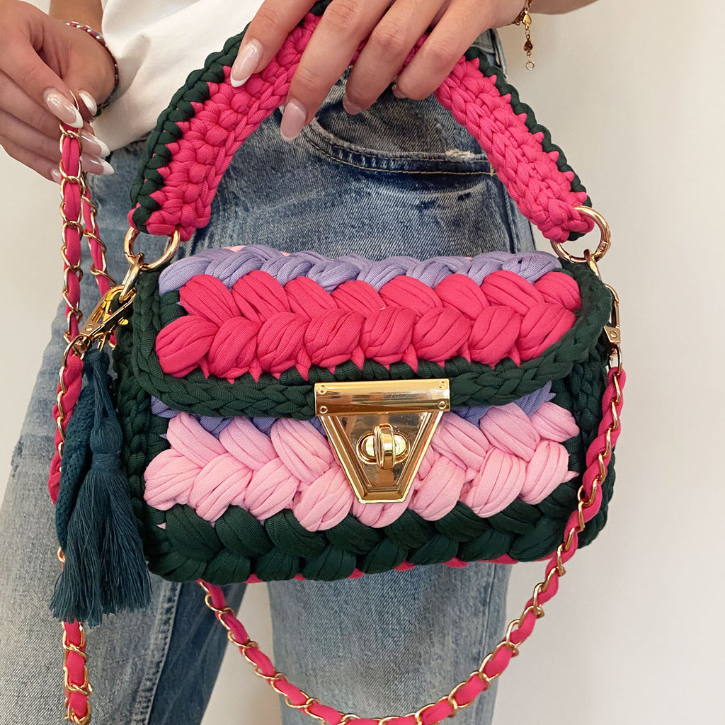 Borsa in fettuccia personalizzabile con ciondolo iniziale a righe colorate fluo