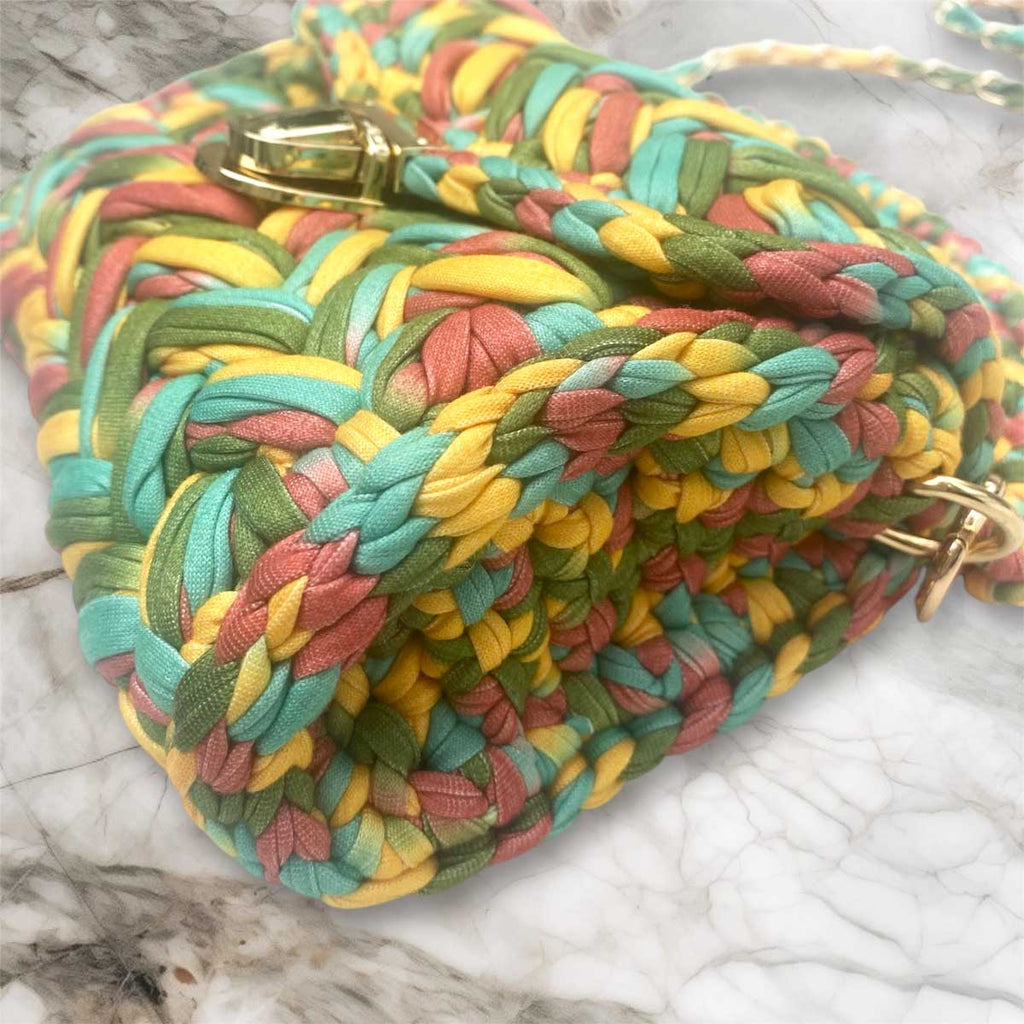 Borsa in fettuccia personalizzata con ciondolo iniziale Odette multicolor verde