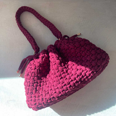 Borsa a secchiello maxi all'uncinetto bordeaux