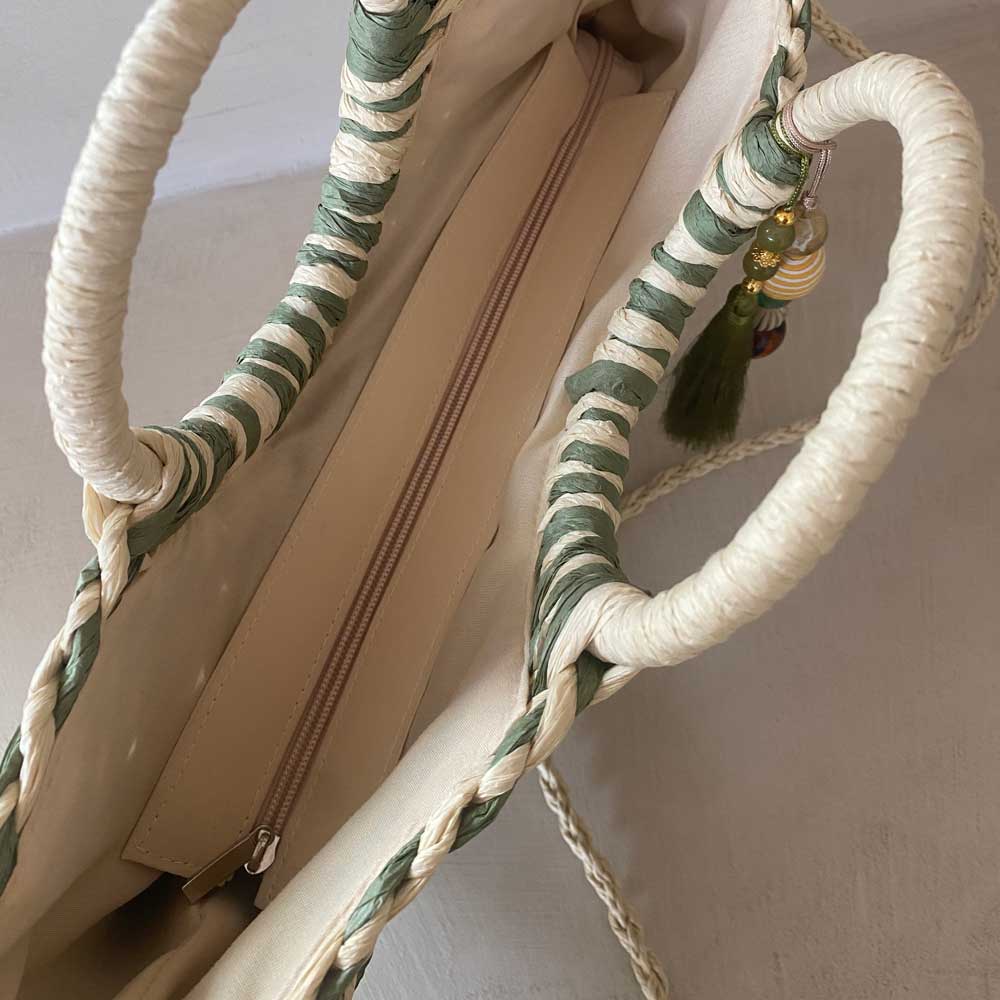 Borsa bianca e verde in paglia personalizzabile