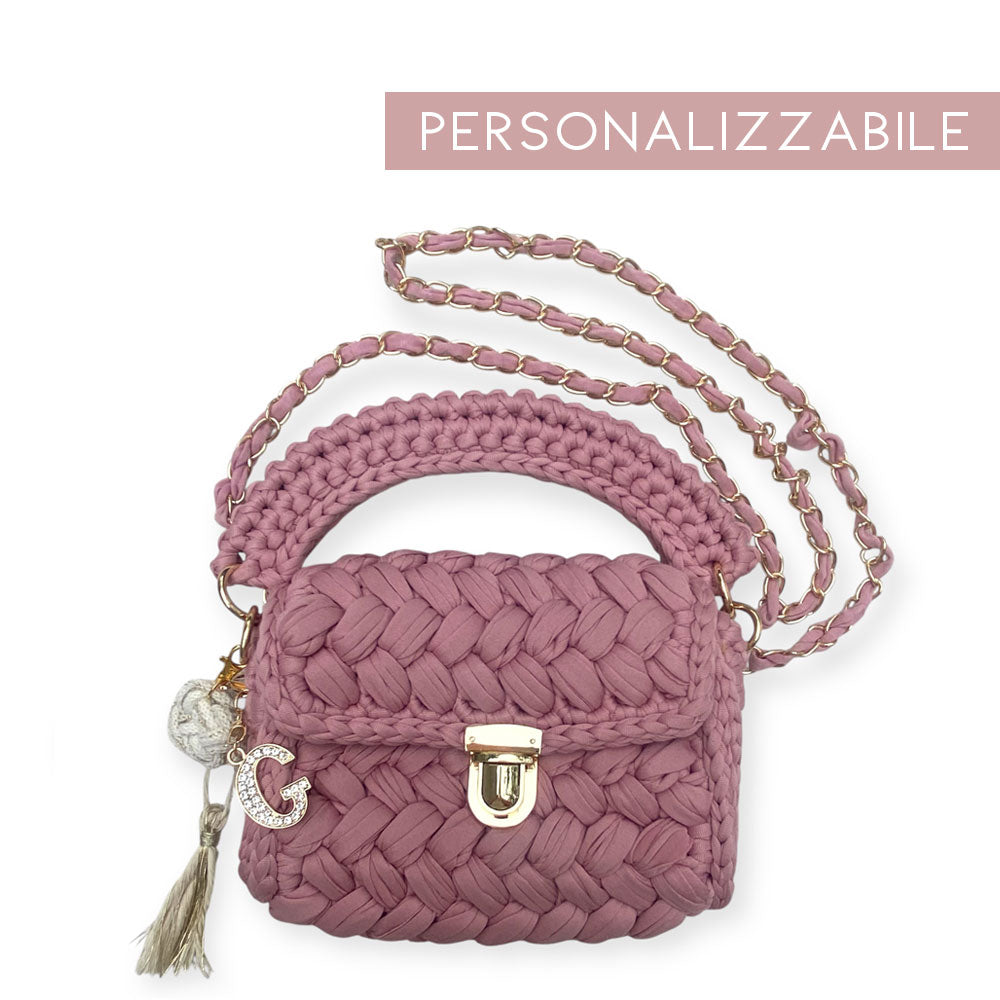 Borsa personalizzata con ciondolo iniziale in fettuccia rosa