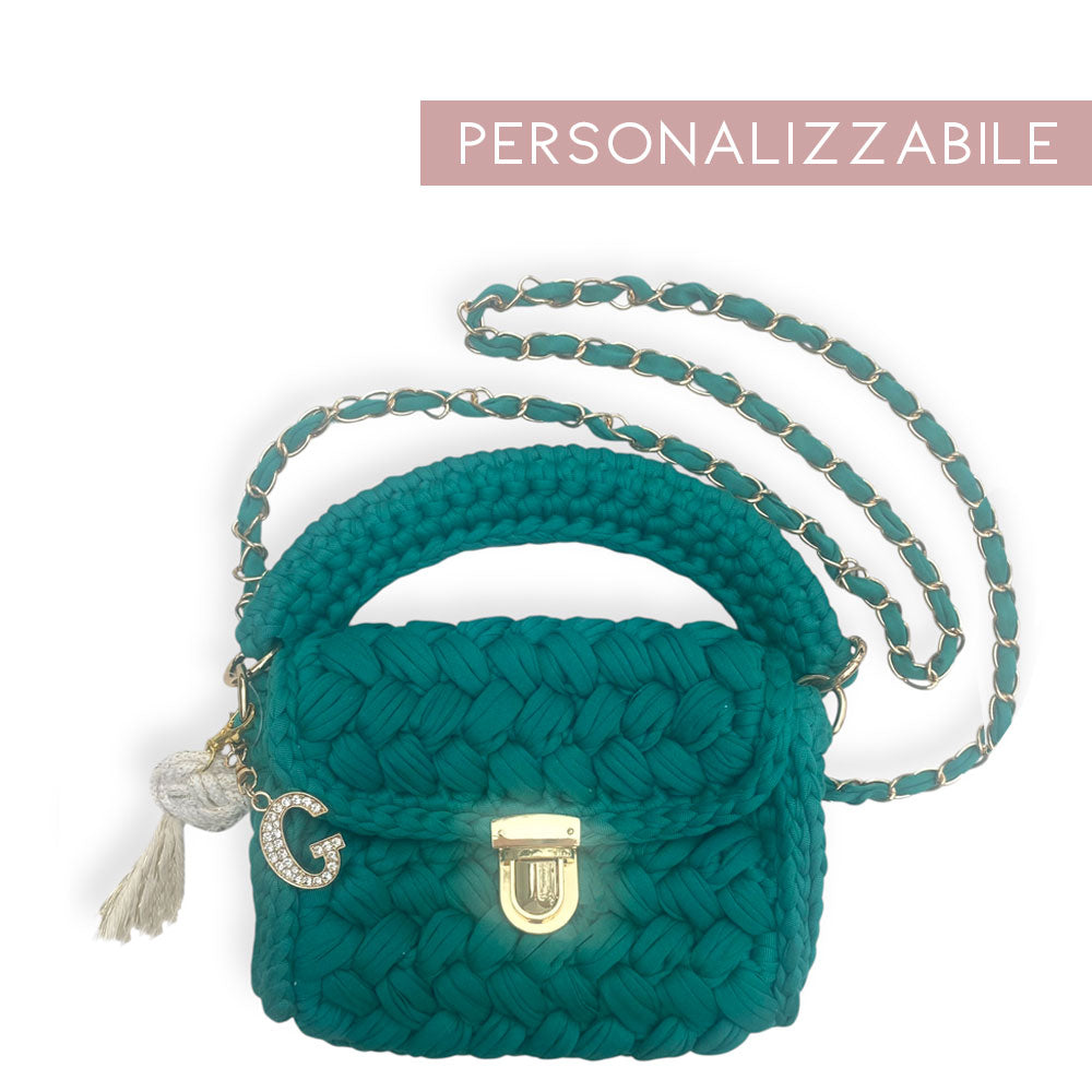 Borsa personalizzata con ciondolo iniziale in fettuccia verde ottanio