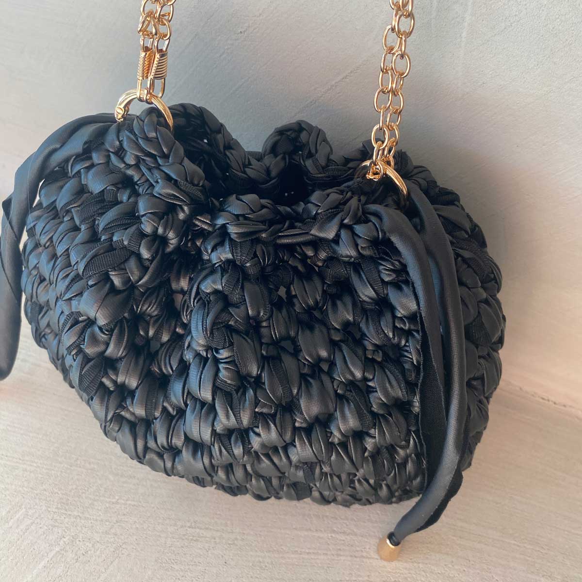 Borsa Secchiello in Ecopelle Nera Pouch Uncinetto Stile Bottega