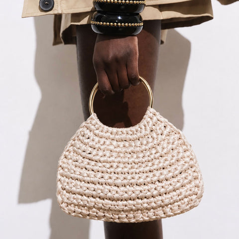 Ring bag all'uncinetto in raso panna