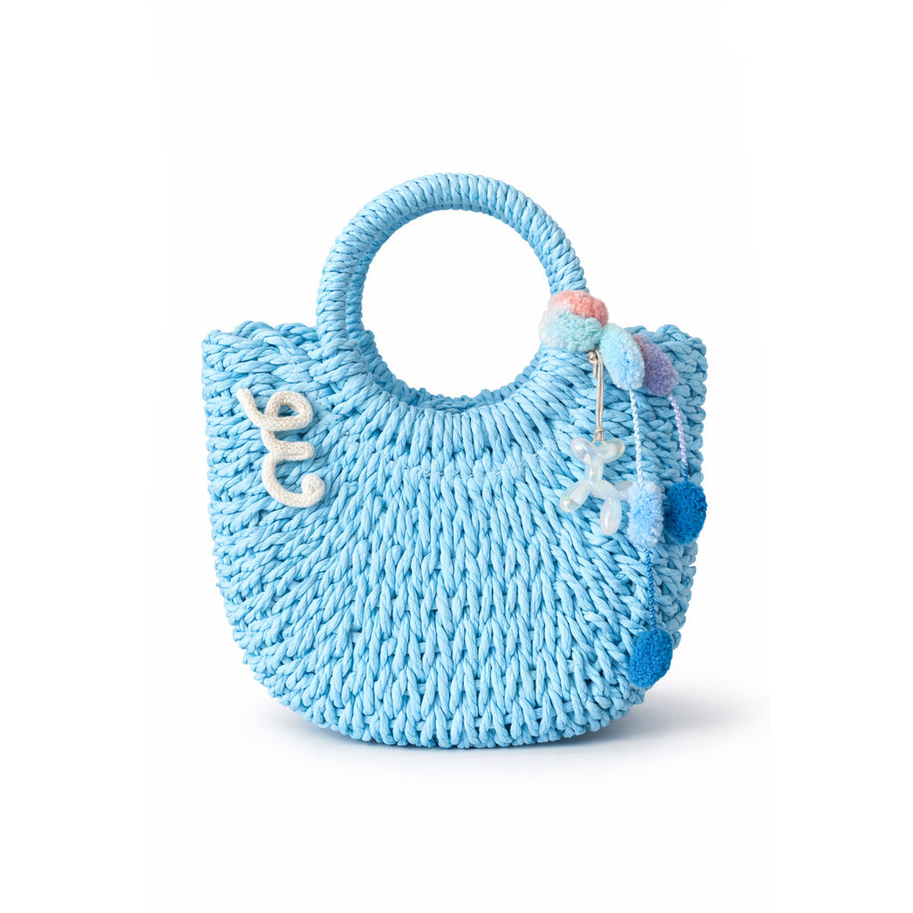 Borsa in paglia azzurra con iniziale personalizzata
