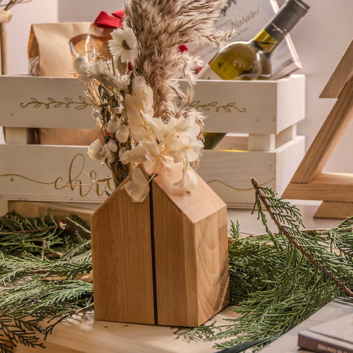 Casetta decorativa in legno ferma libri porta fiori