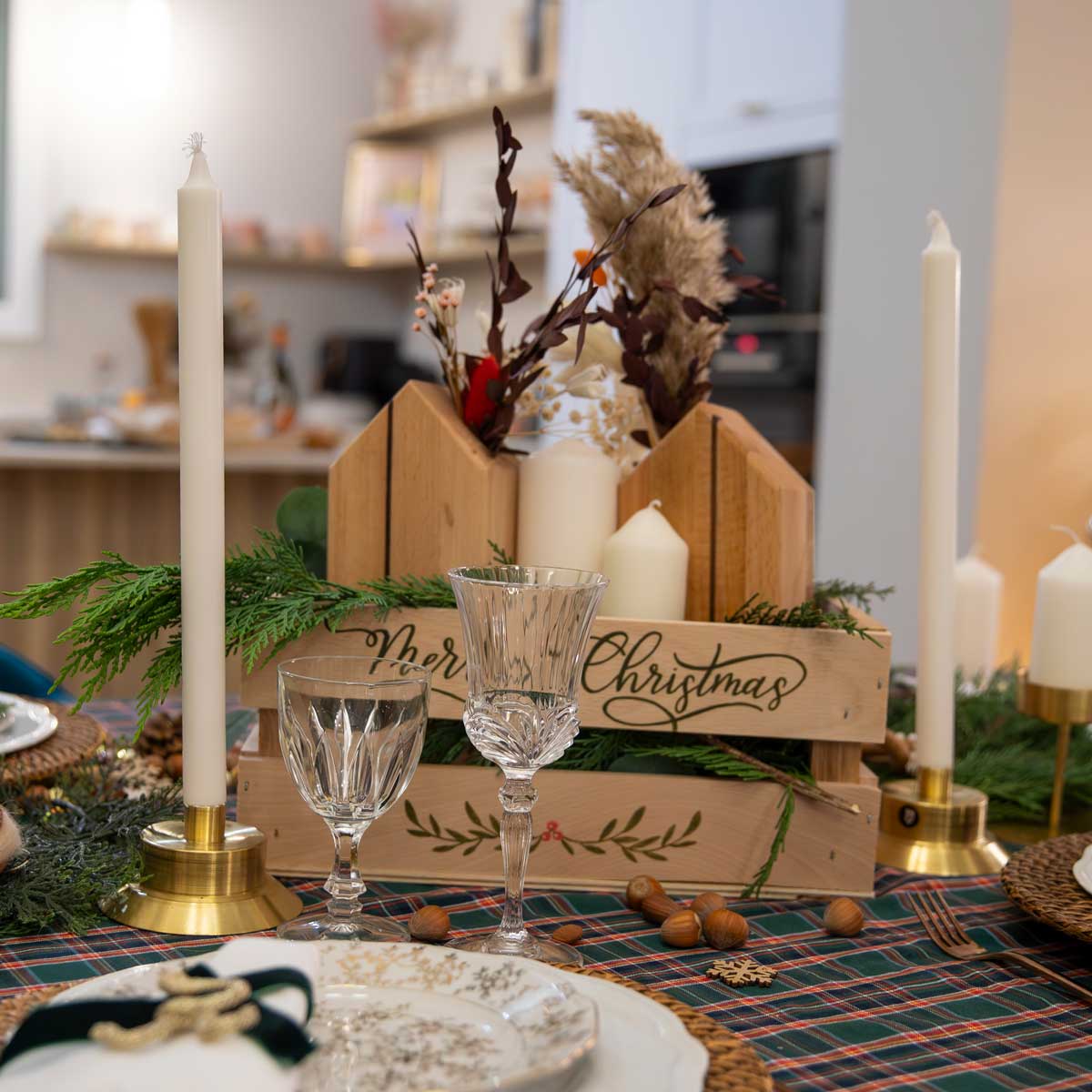 Casetta decorativa in legno ferma libri porta fiori