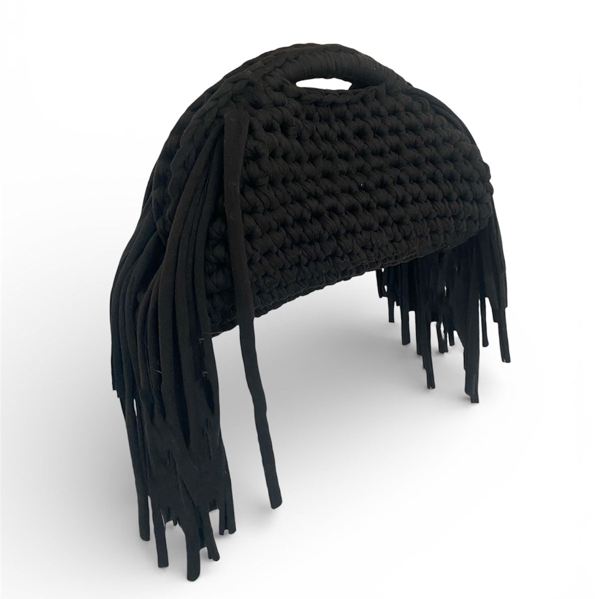 Clutch bag all'uncinetto fatta a mano nera con frange