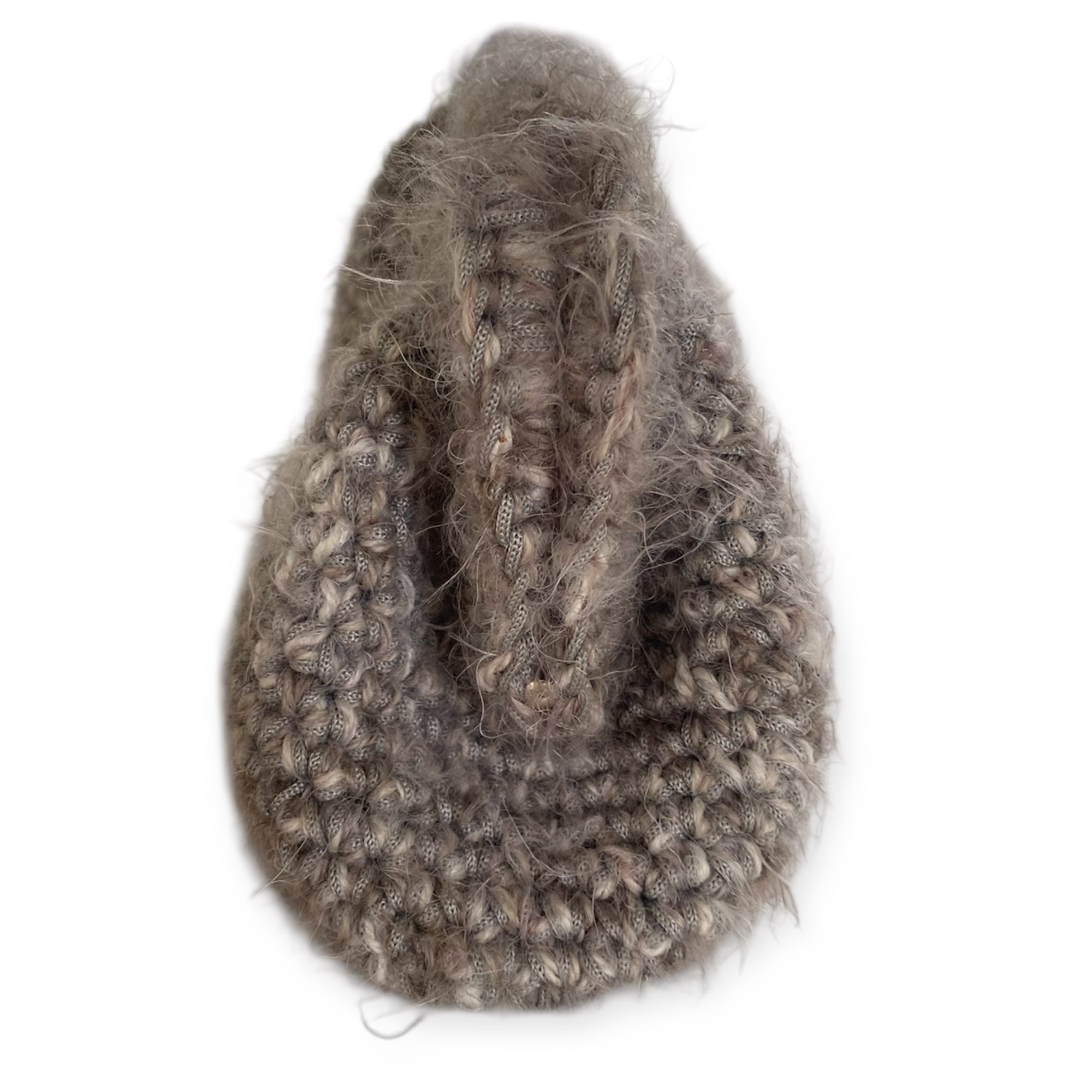 Clutch all'uncinetto in lana fluffy grigia