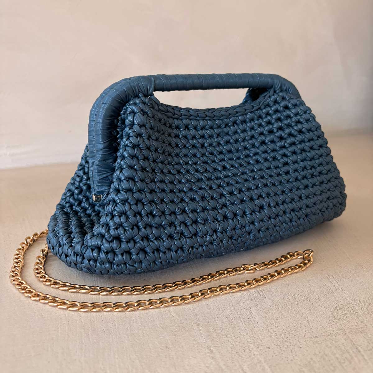 Clutch Crochet Blu Petrolio Borsa all’uncinetto in Pelle Made in Italy