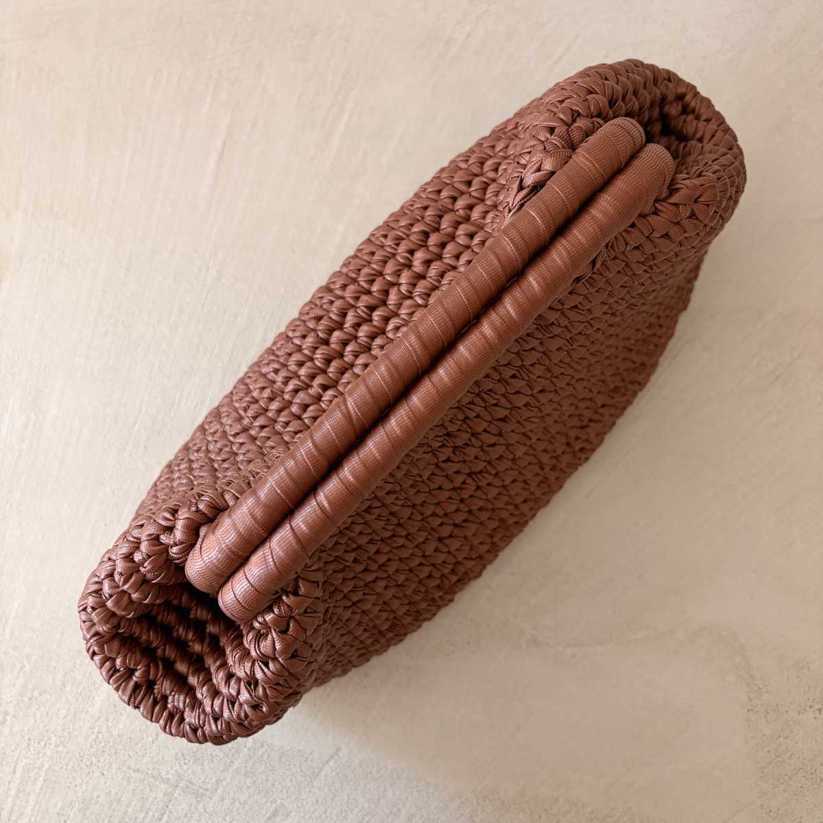 Clutch Crochet Marrone Caramello Borsa all’uncinetto in Pelle Made in Italy