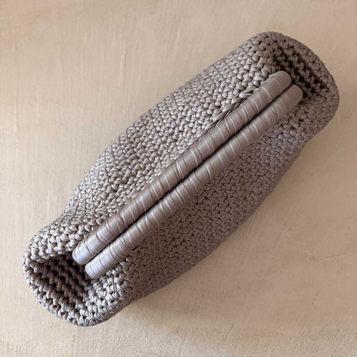 Clutch Crochet Grigia Borsa all’uncinetto in Pelle Made in Italy