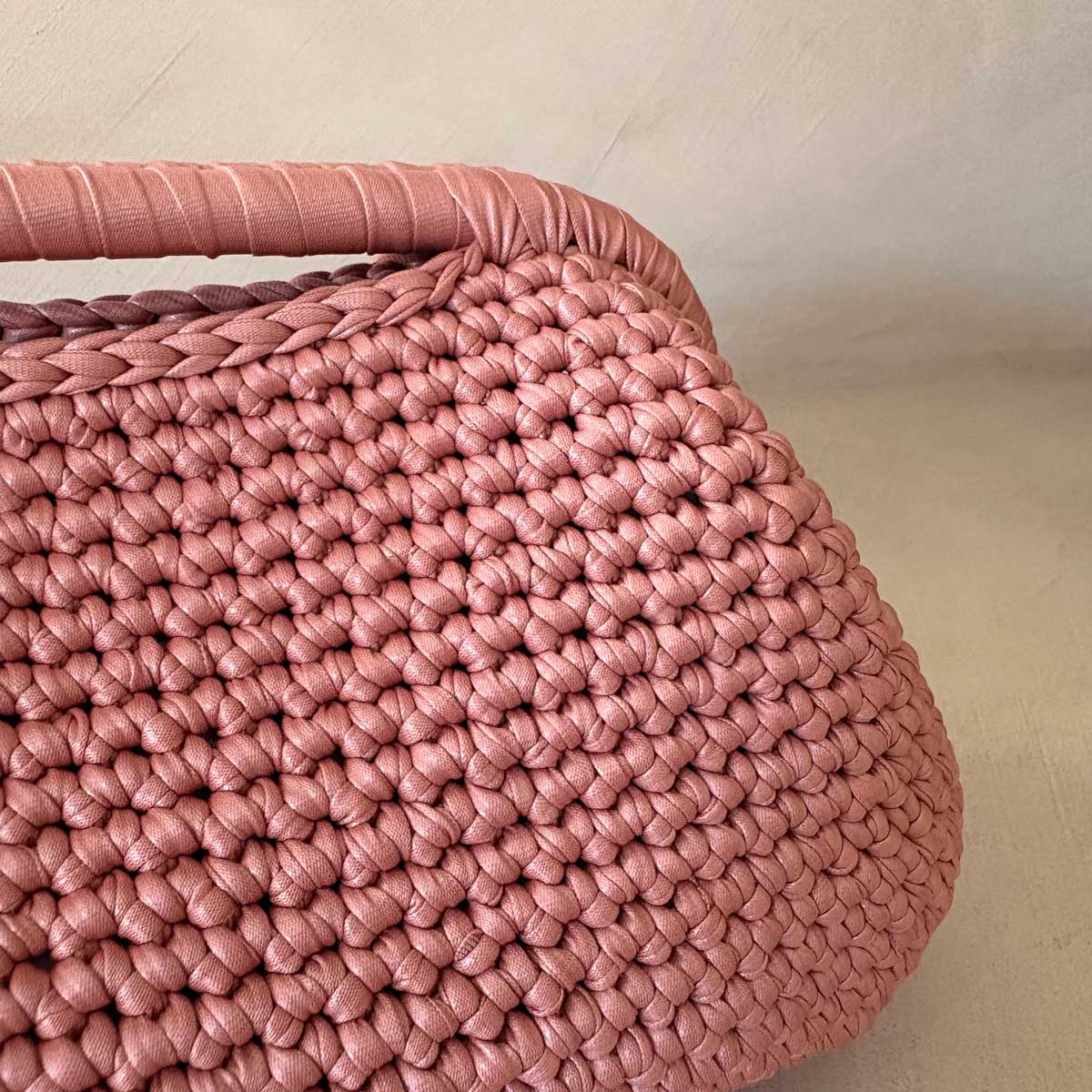 Clutch Crochet Rosa Borsa all’uncinetto in Pelle Made in Italy