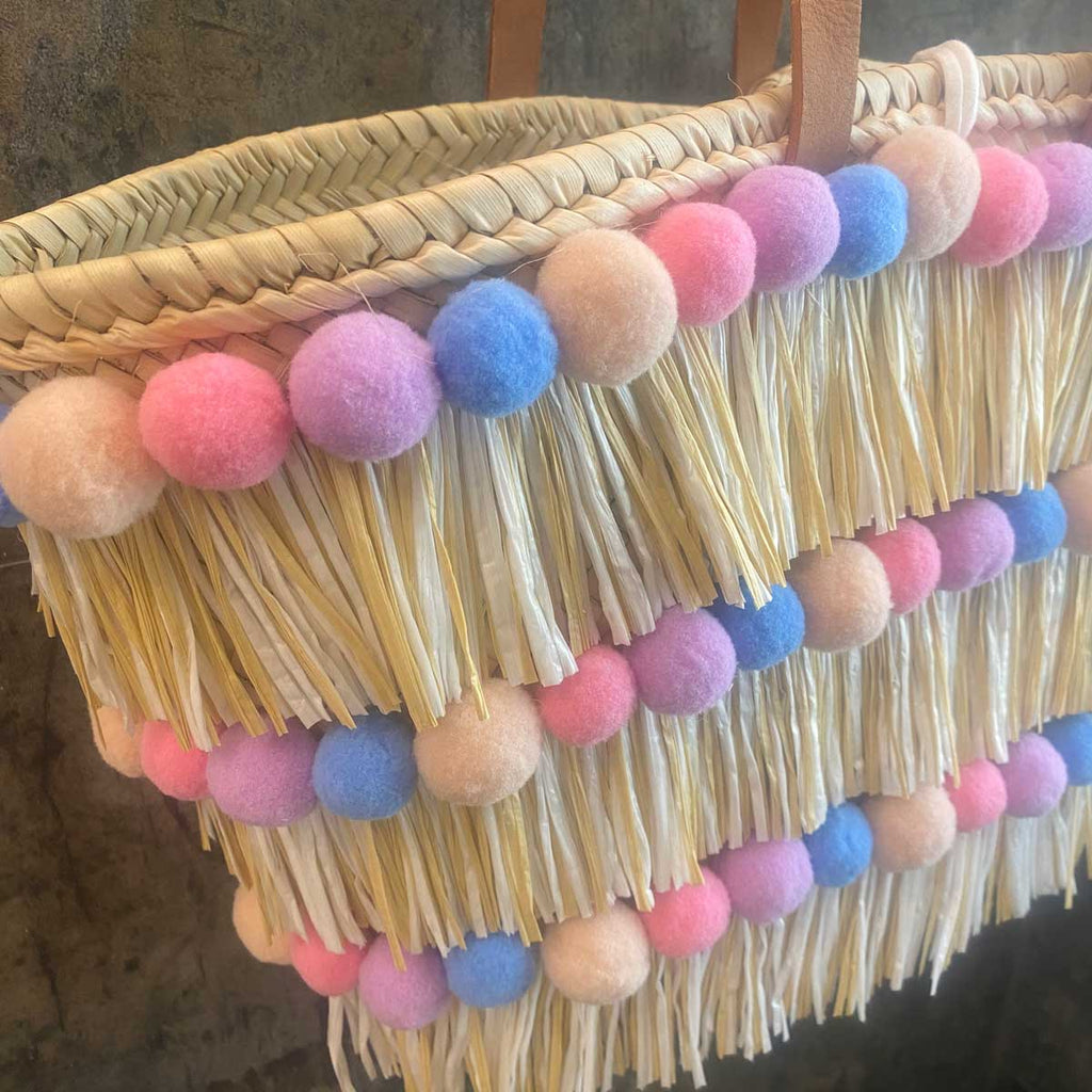 Coffa siciliana decorata borsa in paglia con frange e pon pom colorati personalizzati
