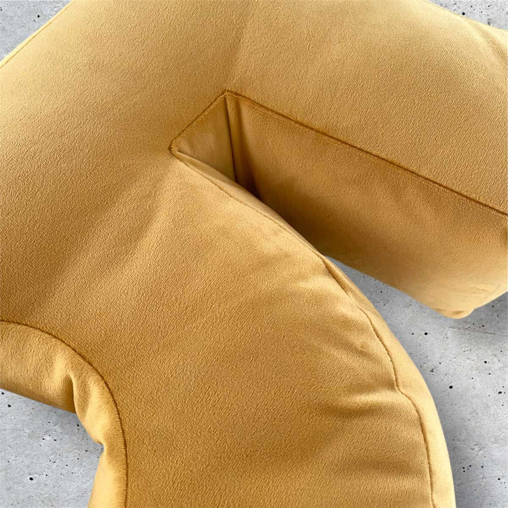 Cuscino a forma di numero in velluto