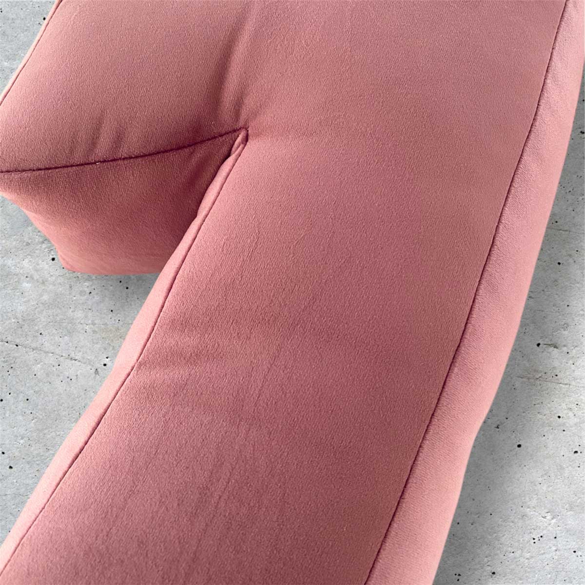 Cuscino a forma di numero in velluto