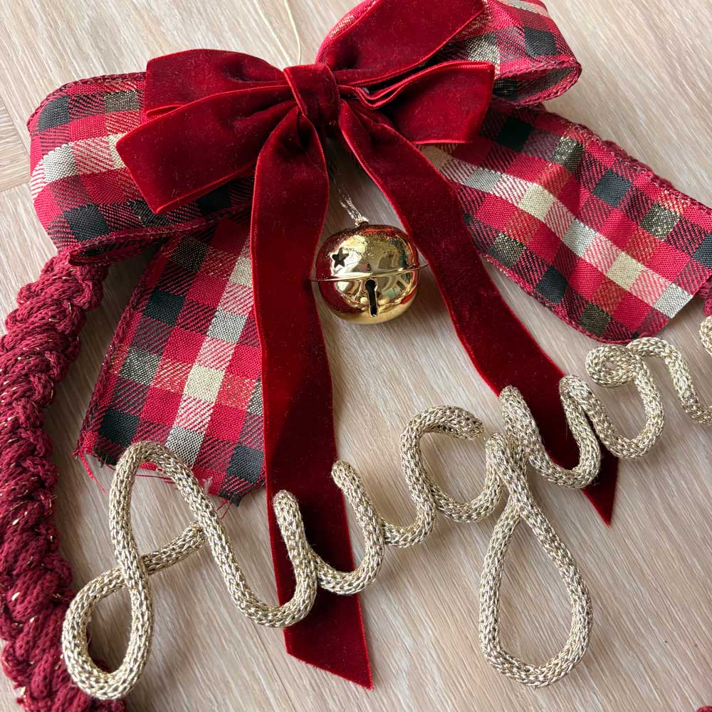 Ghirlanda macramè in cotone intrecciato con scritta personalizzata