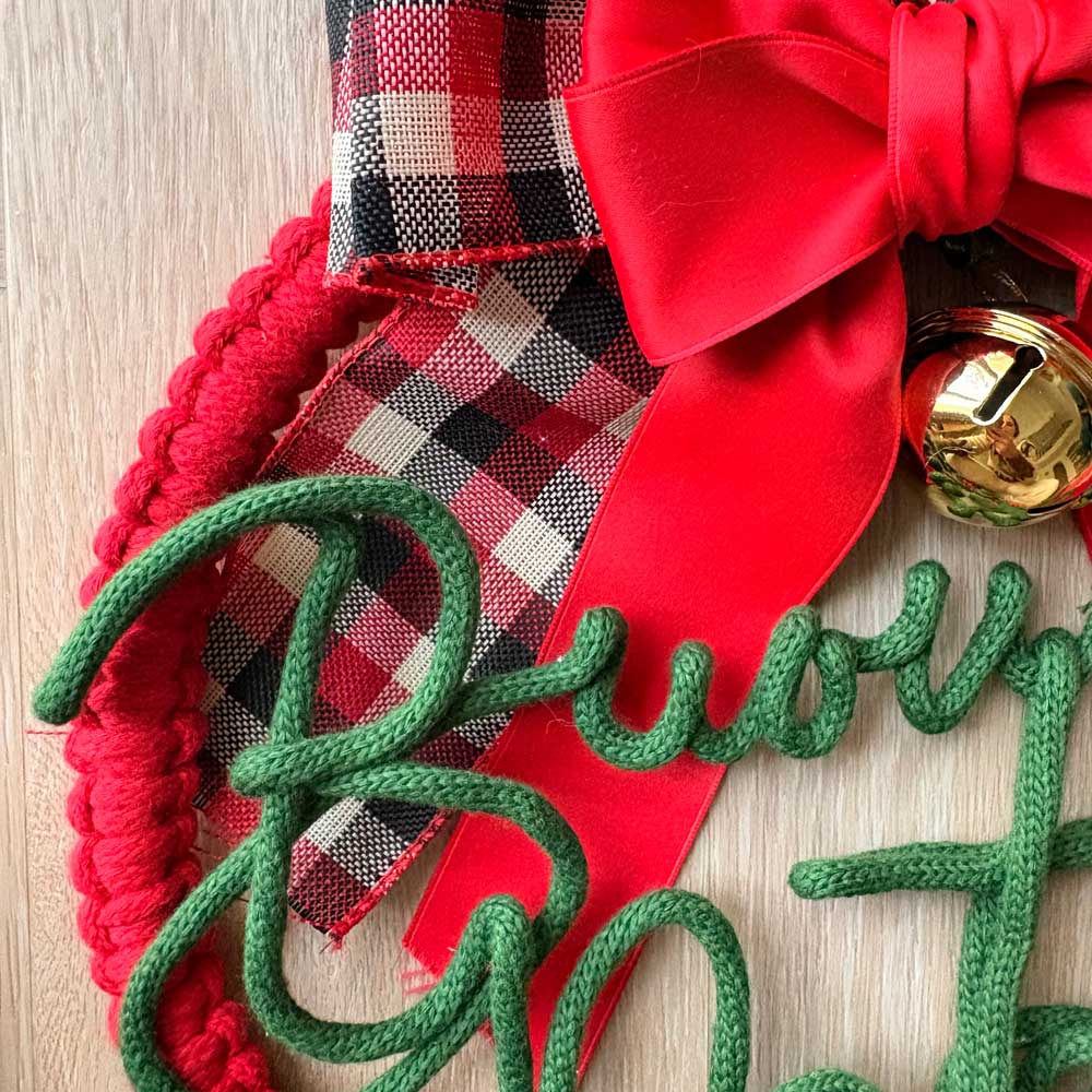 Ghirlanda macramè in cotone intrecciato con scritta personalizzata
