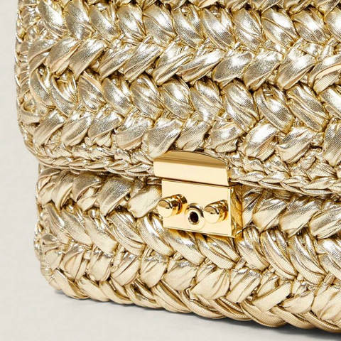 Pochette in fettuccia metallizzata oro