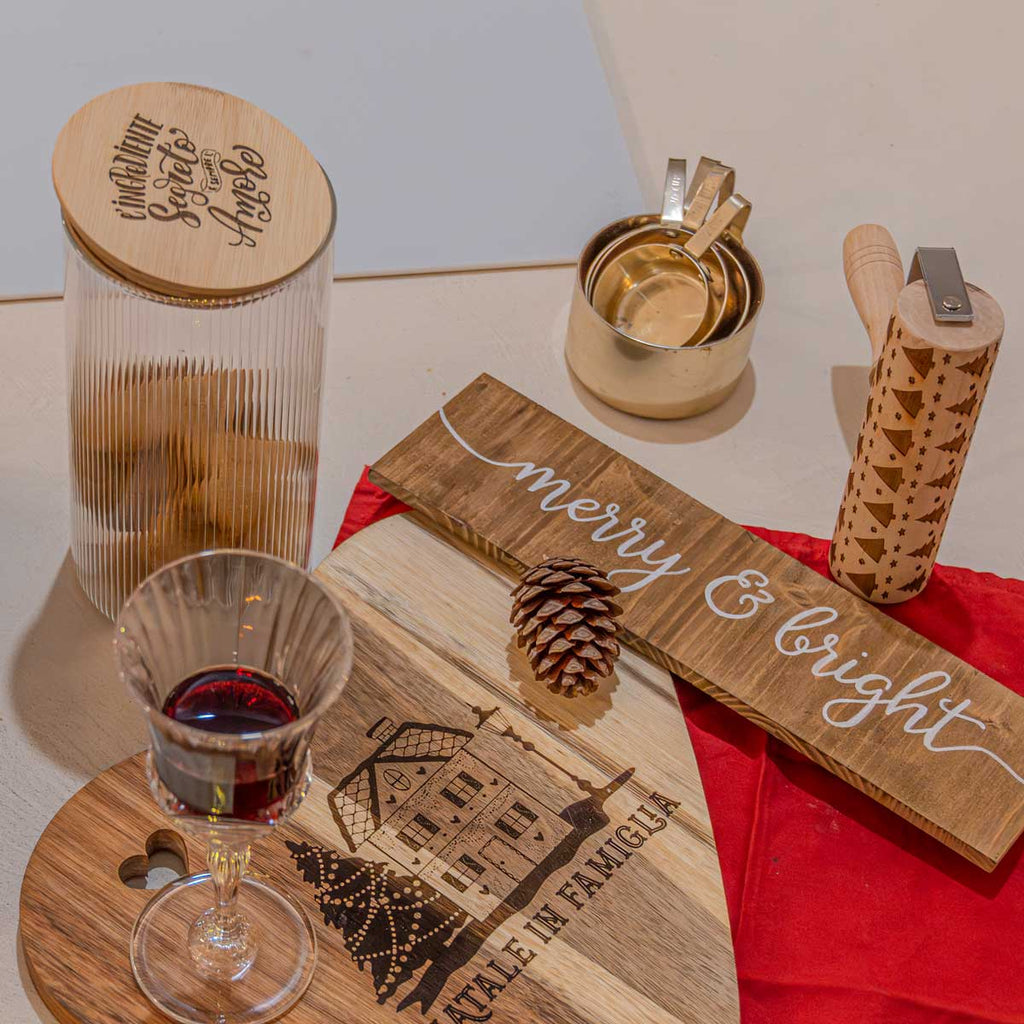 Matterello alberi di natale e barattolo biscotti con incisione