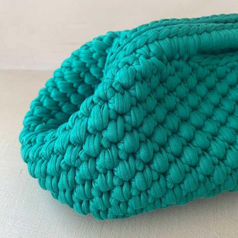 Maxi clutch all'uncinetto turchese