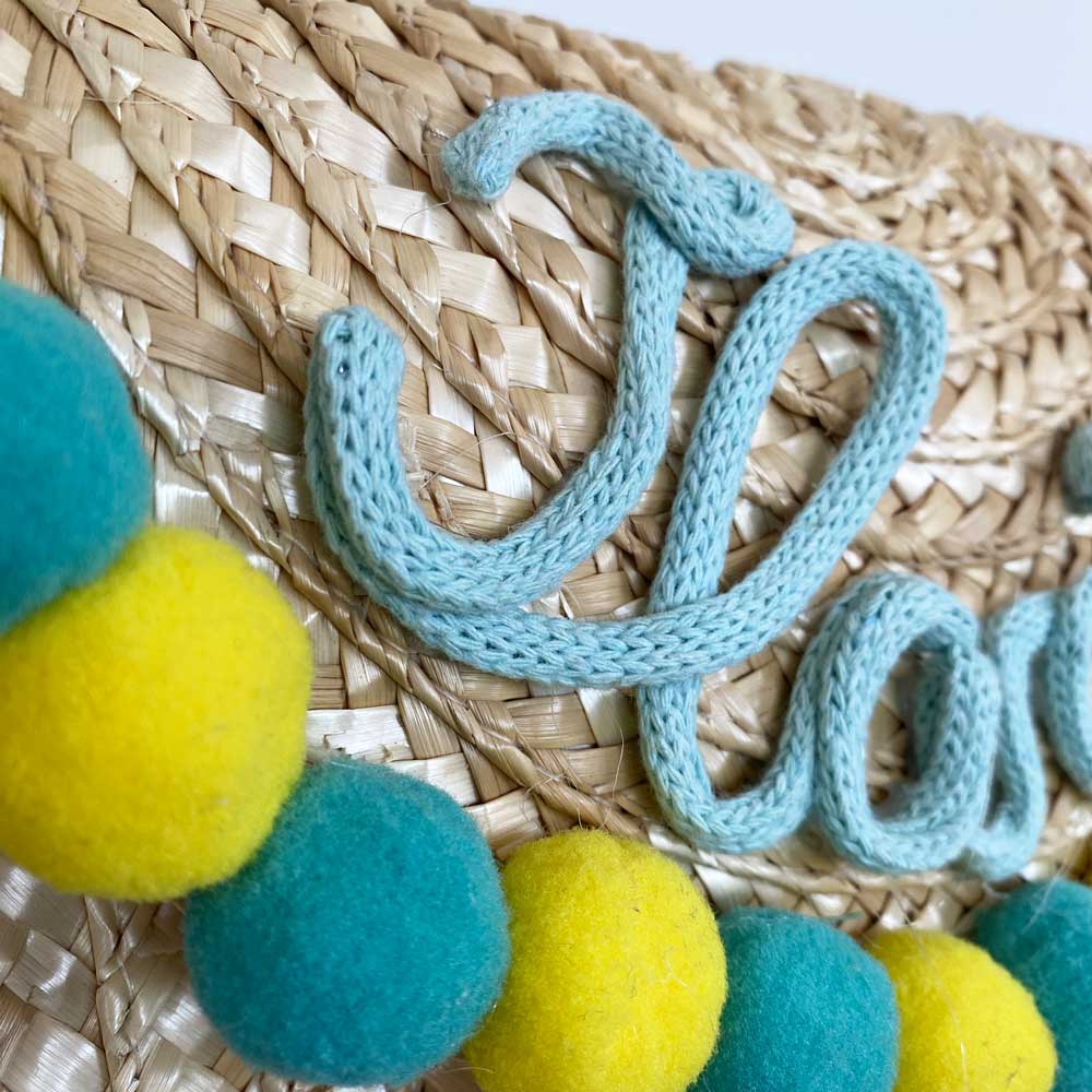 Pochette in paglia con nome personalizzato