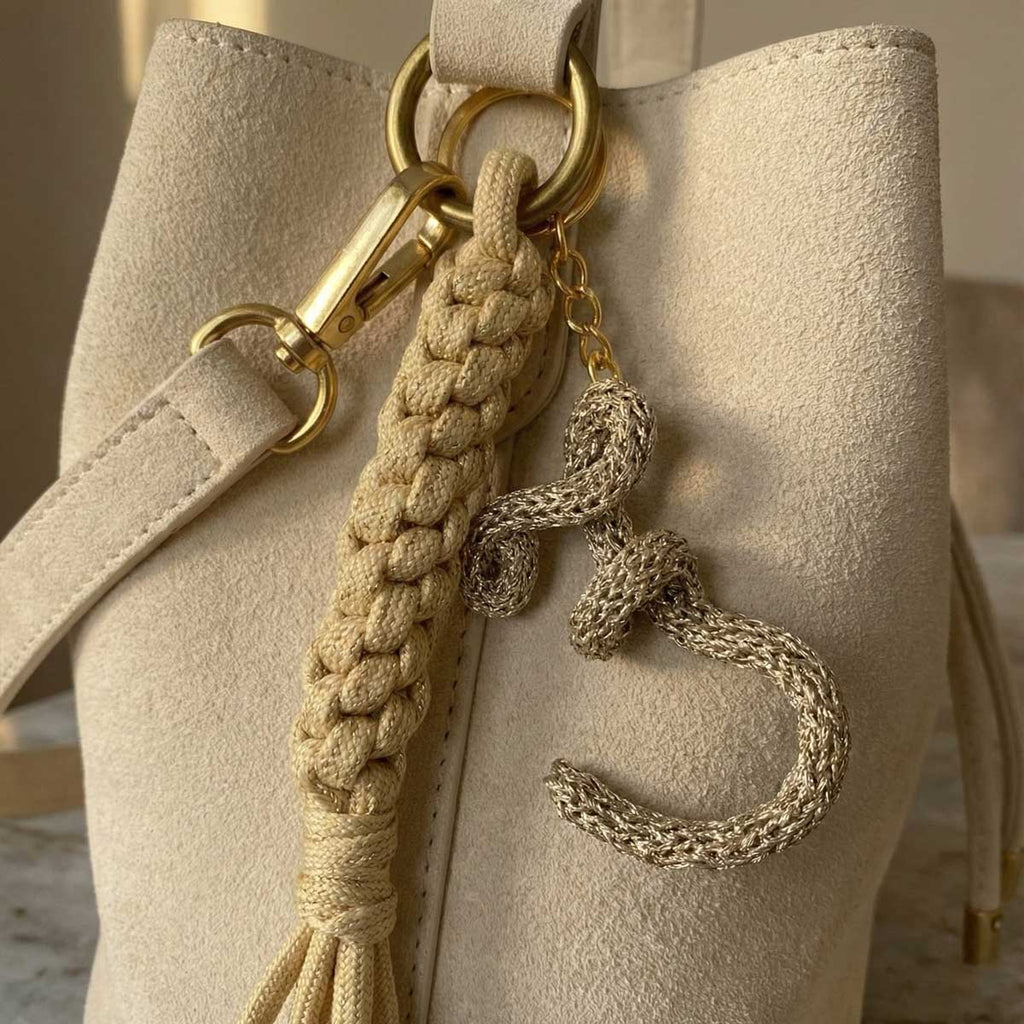 Portachiavi con iniziale charms da appendere alla borsa 