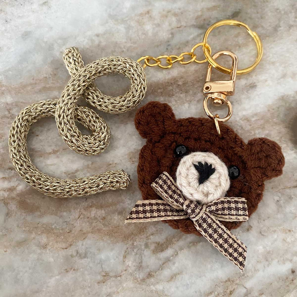 Portachiavi personalizzato con iniziale e orsetto all'uncinetto charm da appendere alla borsa