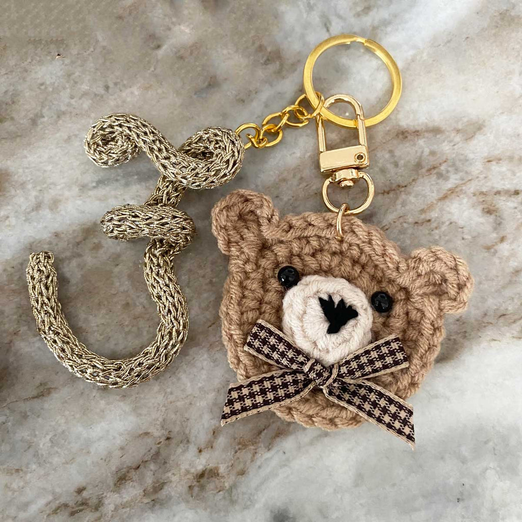 Portachiavi personalizzato con iniziale e orsetto all'uncinetto charm da appendere alla borsa