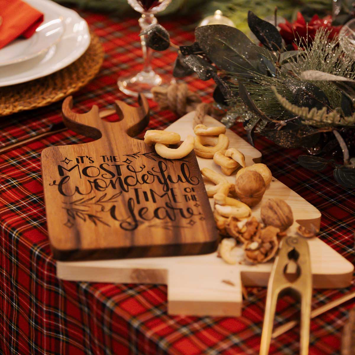 Tagliere in legno a forma di renna natalizia It's the most wonderful time of the year