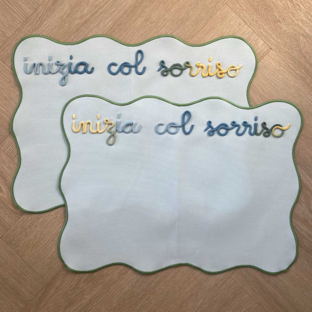 Tovaglietta Azzurra Americana Personalizzata con Ricamo Nome