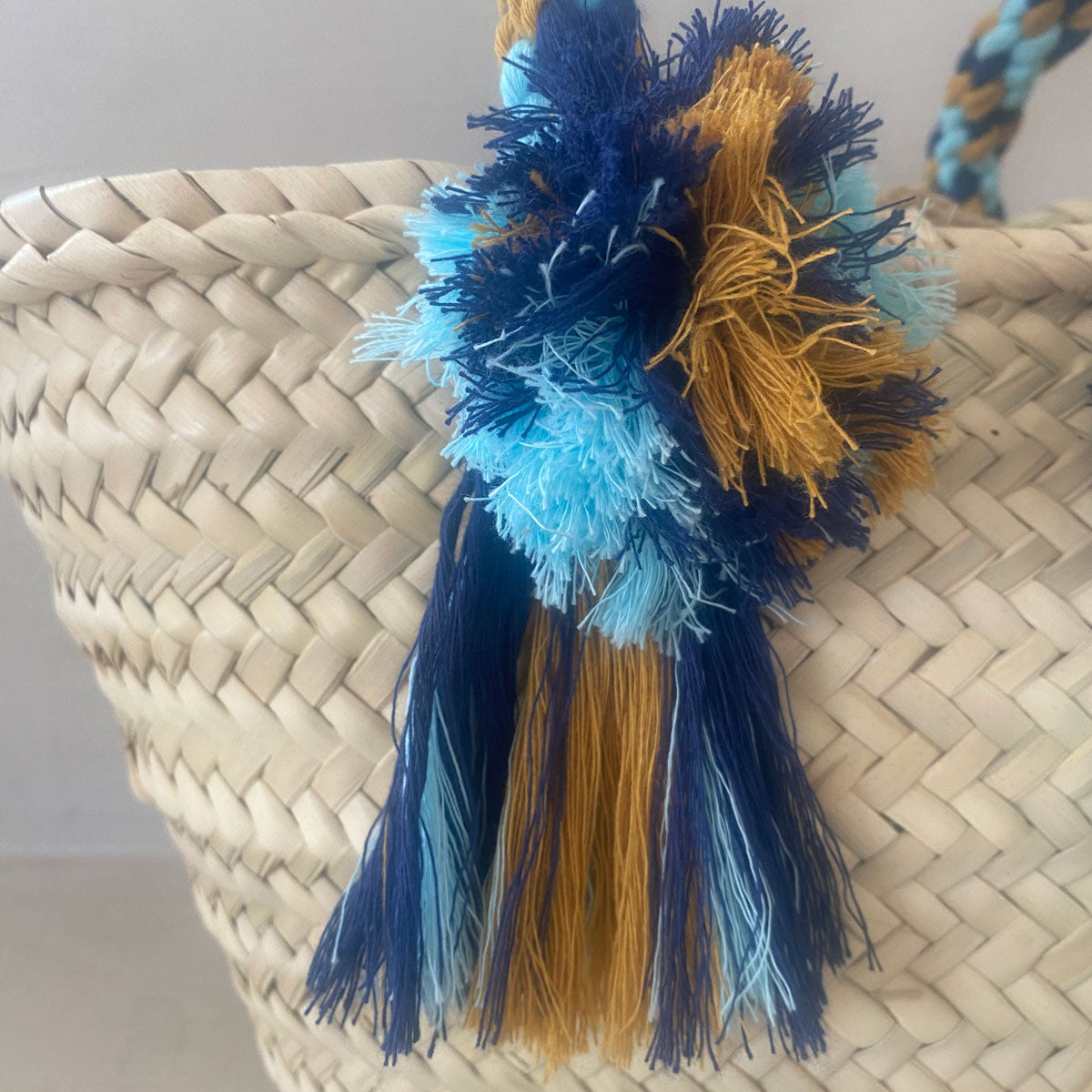 Coffa siciliana decorata borsa in paglia con manici intrecciati